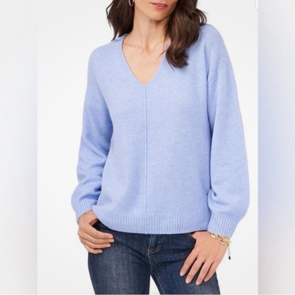 Vince Camuto Sweater Womens M
Sky Blue V Neck Pullover